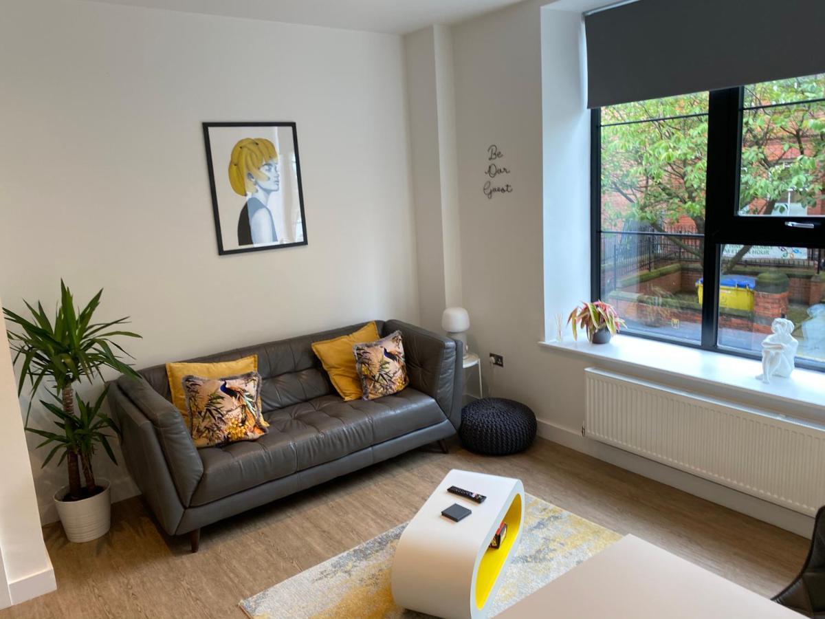 34 Cuppin Street - Luxury City Centre Apartment! Chester Eksteriør bilde