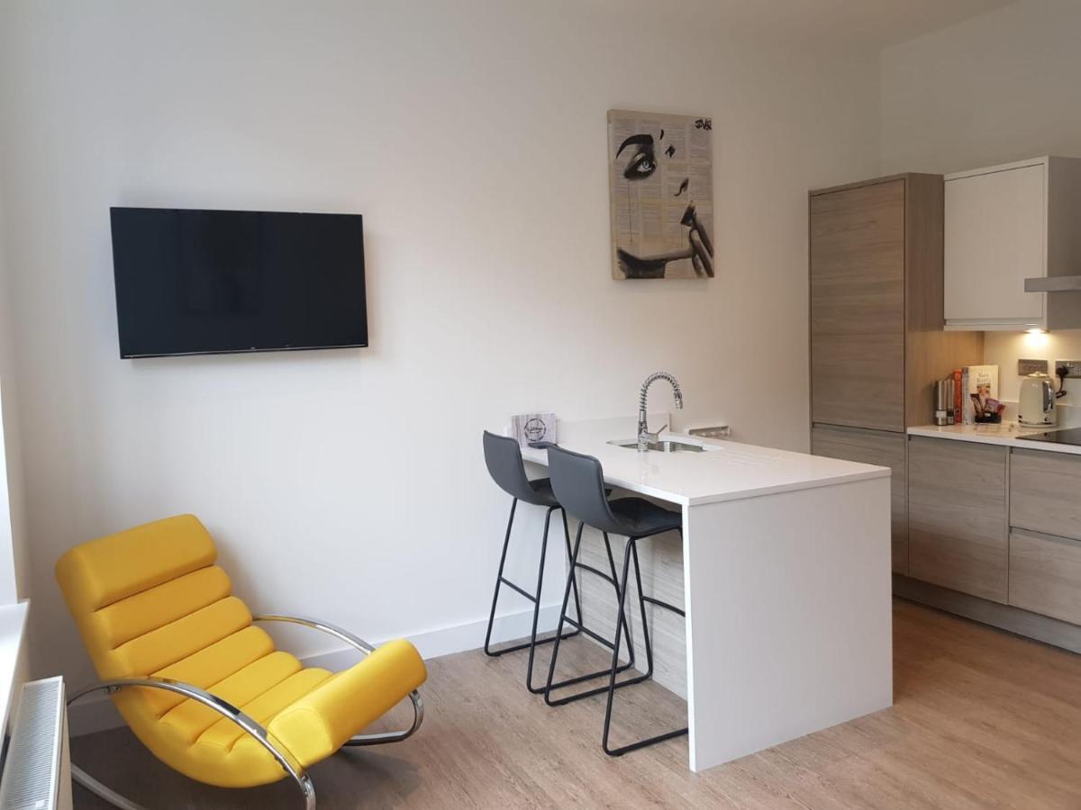 34 Cuppin Street - Luxury City Centre Apartment! Chester Eksteriør bilde