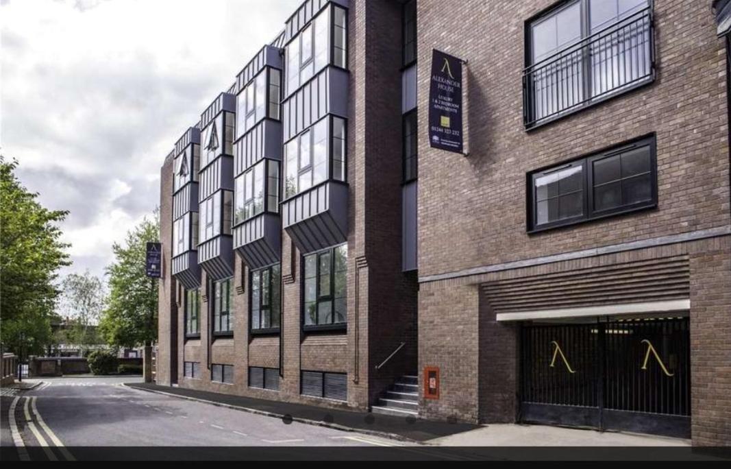 34 Cuppin Street - Luxury City Centre Apartment! Chester Eksteriør bilde